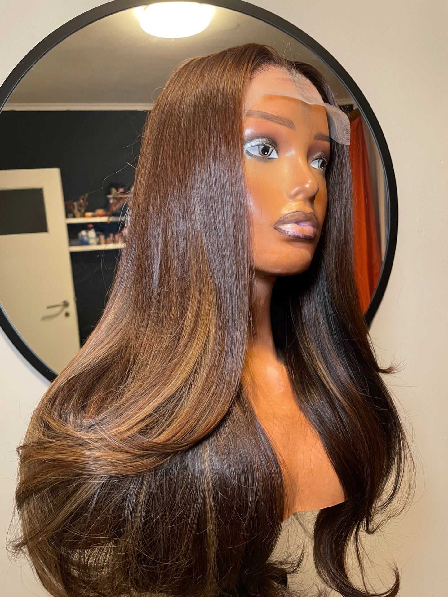 Chestnut closure wig