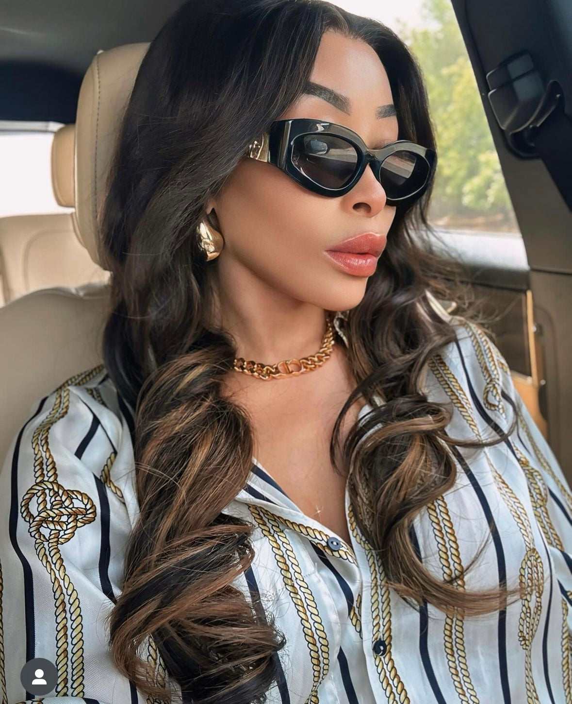 Khanyi Mbau wig