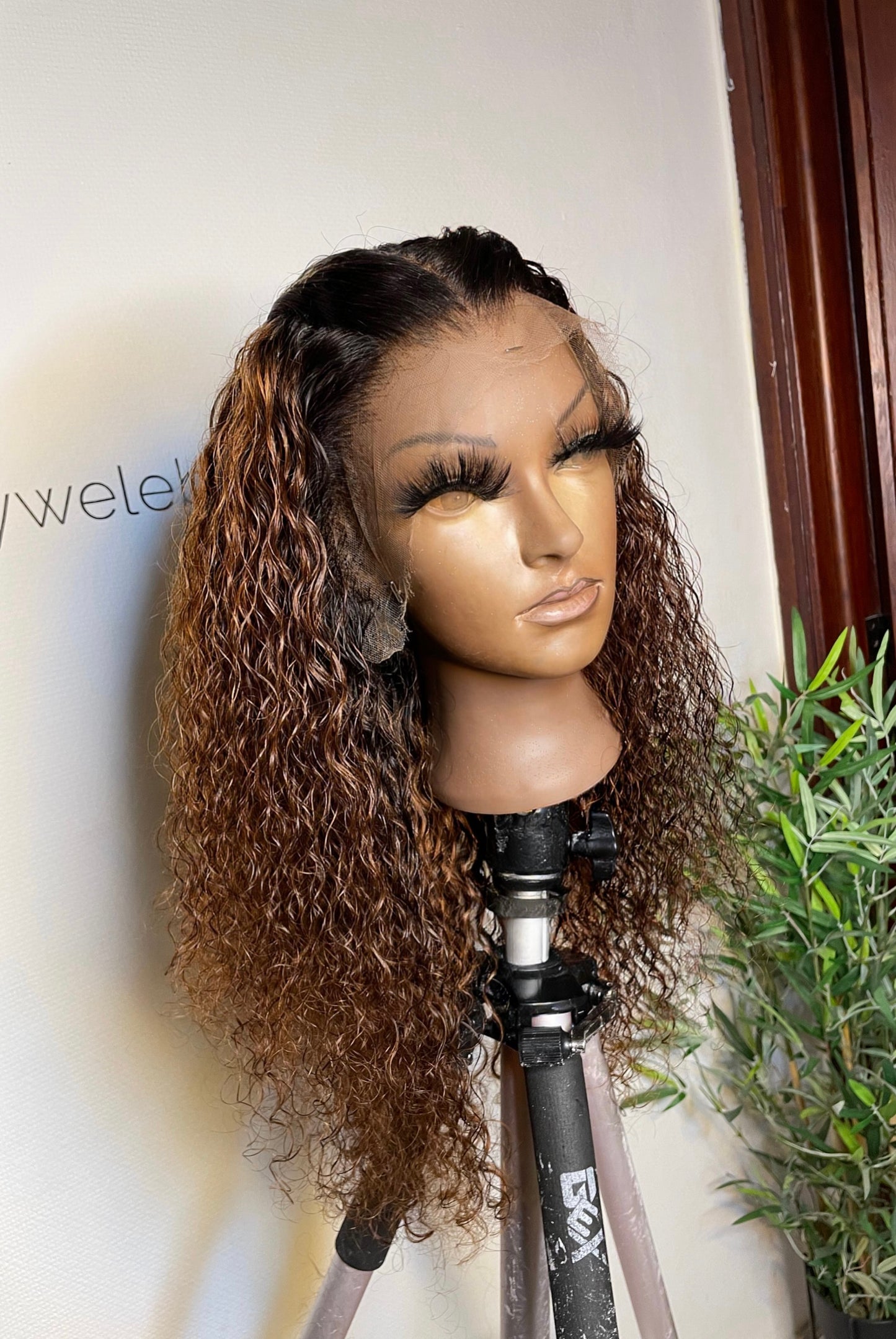 Brown waterwave wig